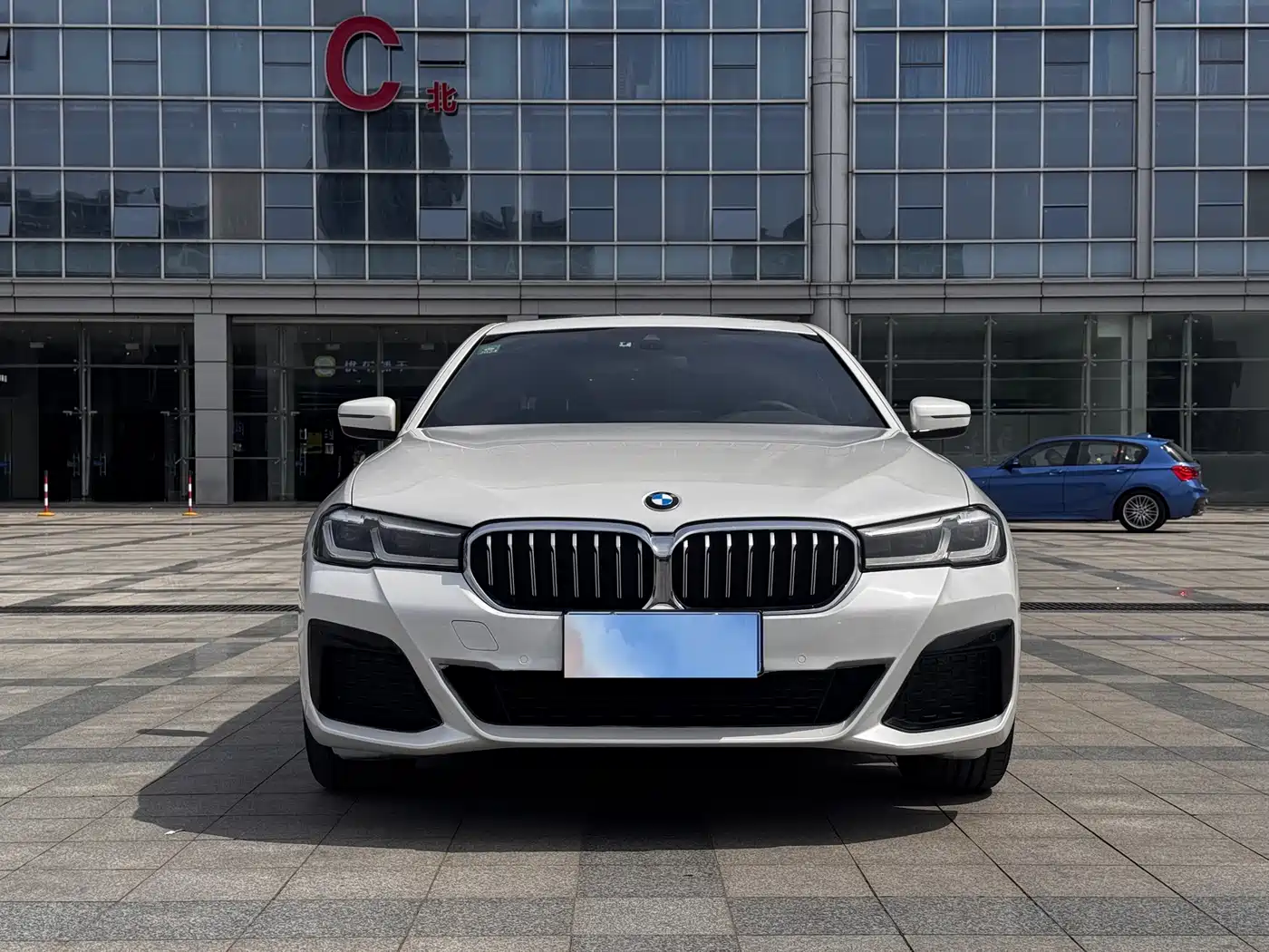 BMW 5 Series 2022 525Li Luxury Package фото 2