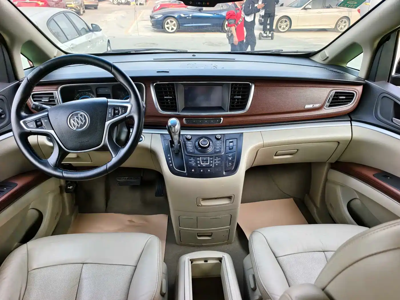 Buick GL8 2014 3.0L XT Luxury Business Flagship фото 10