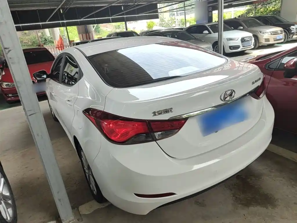 Hyundai Langdong 2016 1.6L Automatic Smart Edition фото 5