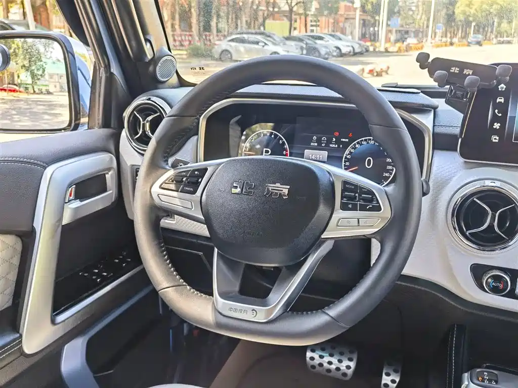 BAIC ORV Beijing Offroad BJ40 2023 2.0T Auto 4WD Urban Hunter Knight Edition фото 12