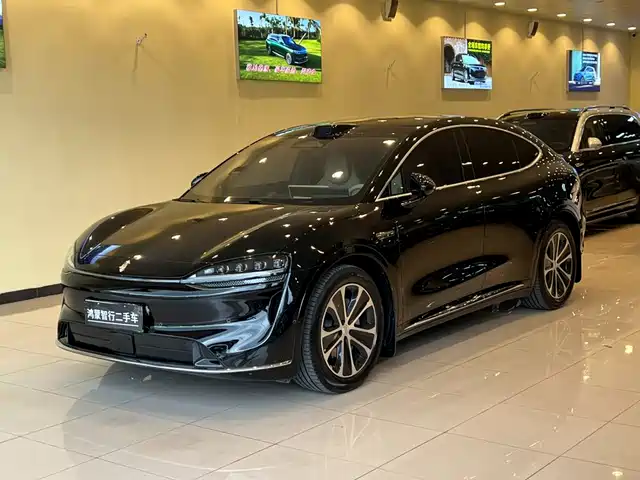 Zhijie Luxeed R7 2025