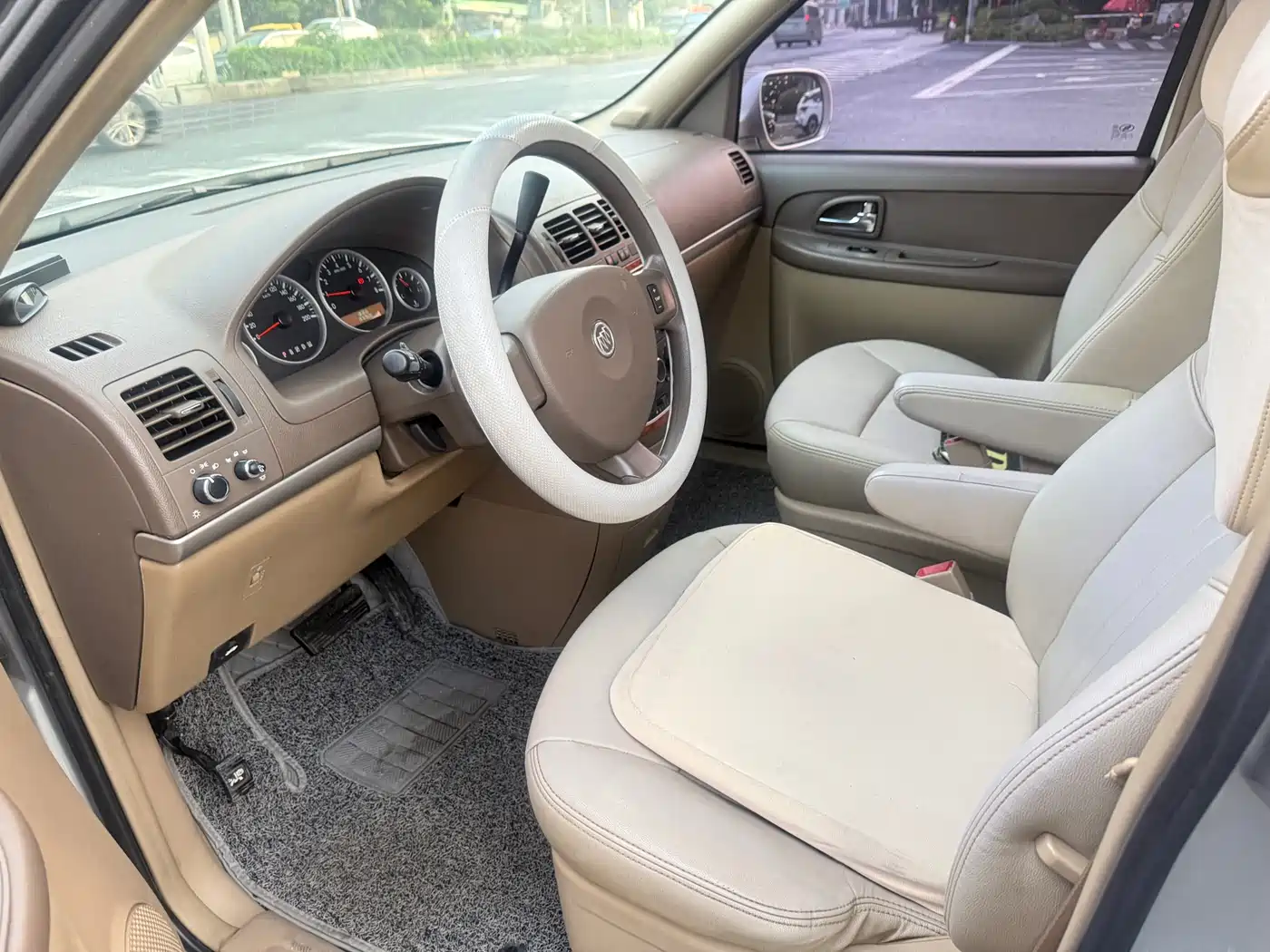 Buick GL8 2014 2.4L Classic Edition фото 8