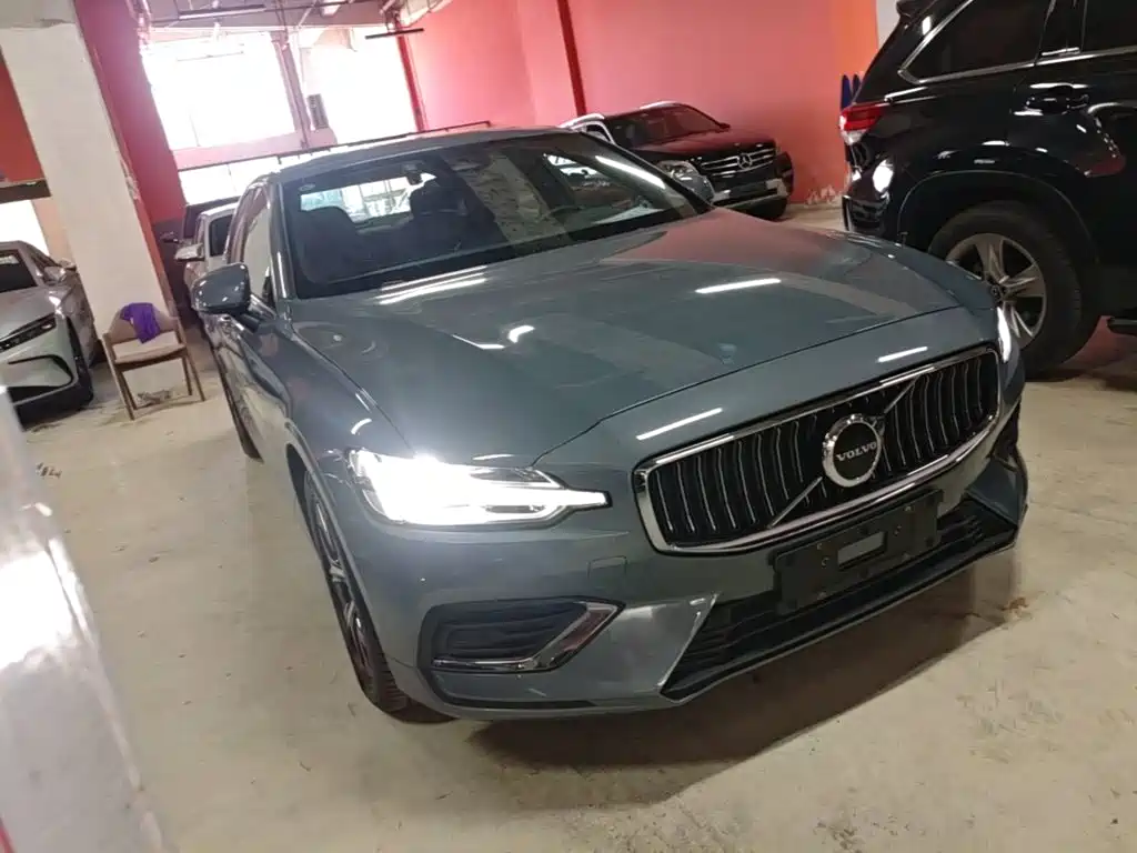 Volvo S60 2024 2024 B4 Elegance Luxury Edition