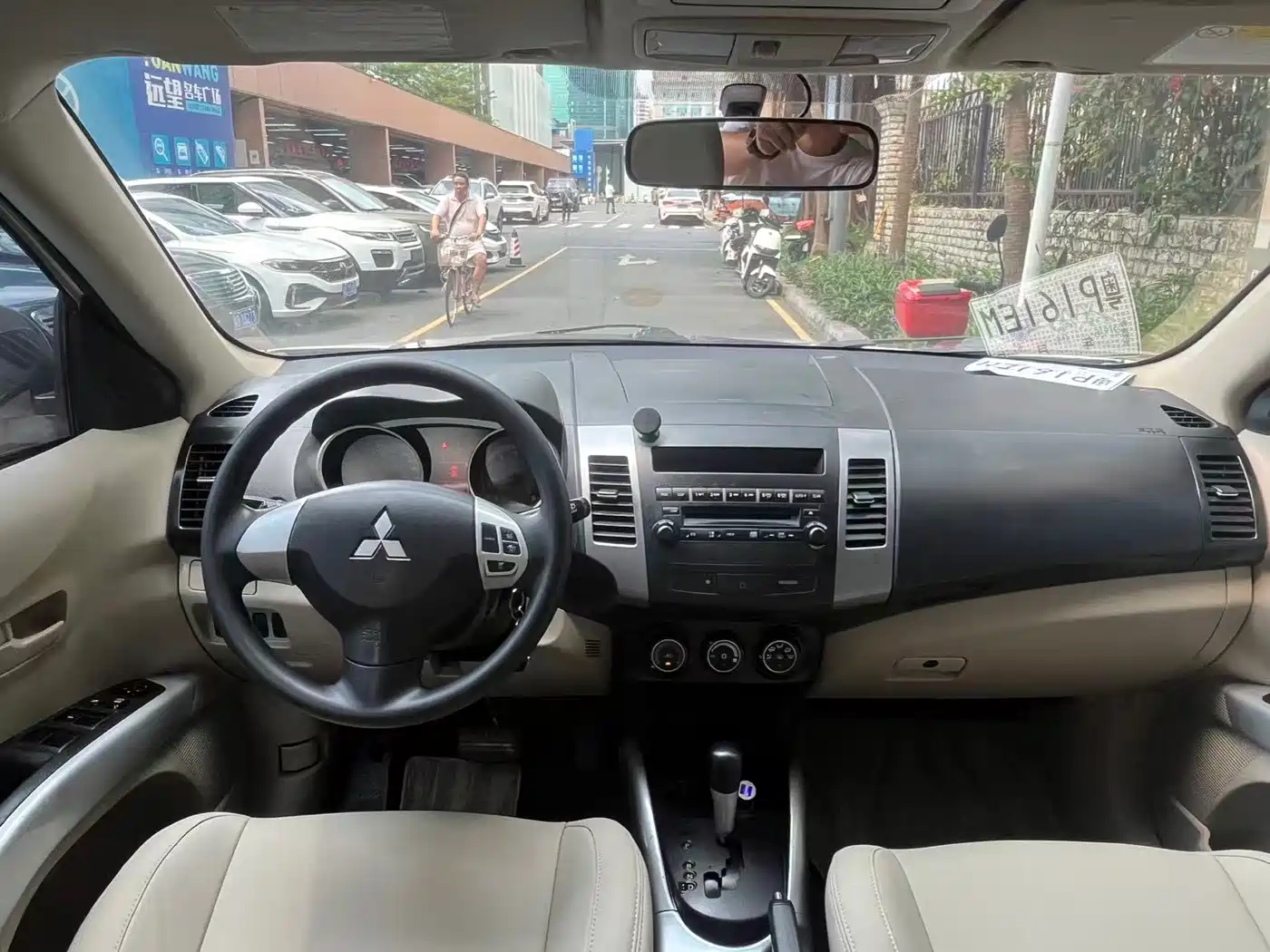 Mitsubishi Outlander (Import) 2006 Model 3.0 Standard фото 9