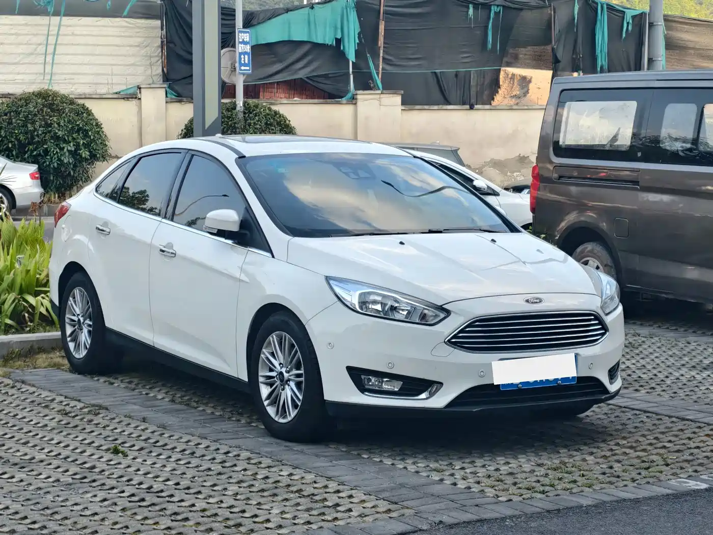 Фото 3 - Ford Focus