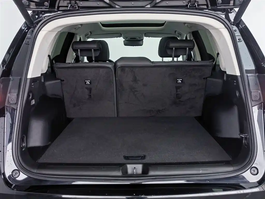 Buick Envision Plus 2025 Enclave Plus 28T 2WD Platinum Edition фото 16