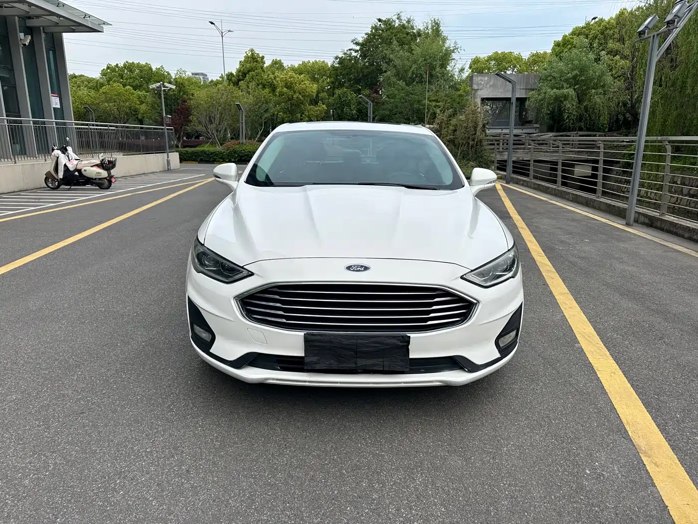 FORD MONDEO