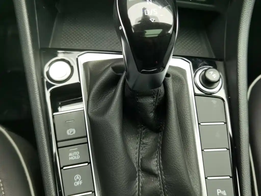 Volkswagen Sagitar, миниатюра 13