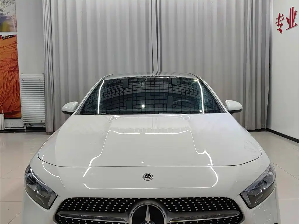 Mercedes-Benz A-Class 2022 A 200 L Sport Sedan Dynamic фото 2