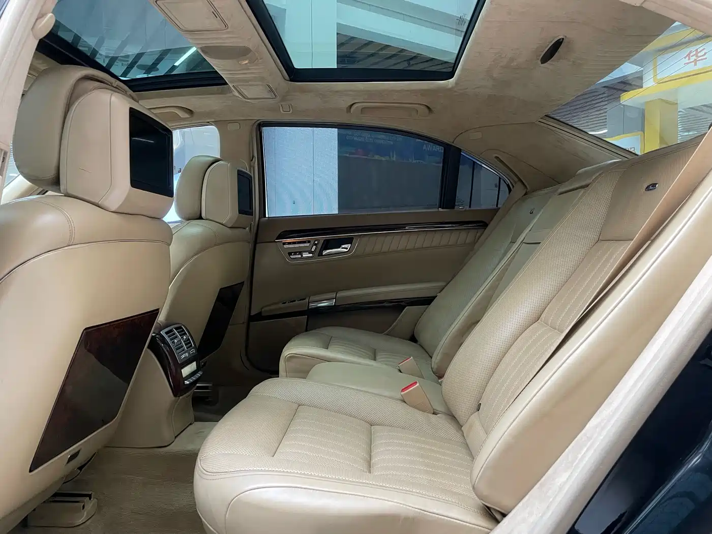 Mercedes-Benz S-Class 2010 S 600 L фото 6