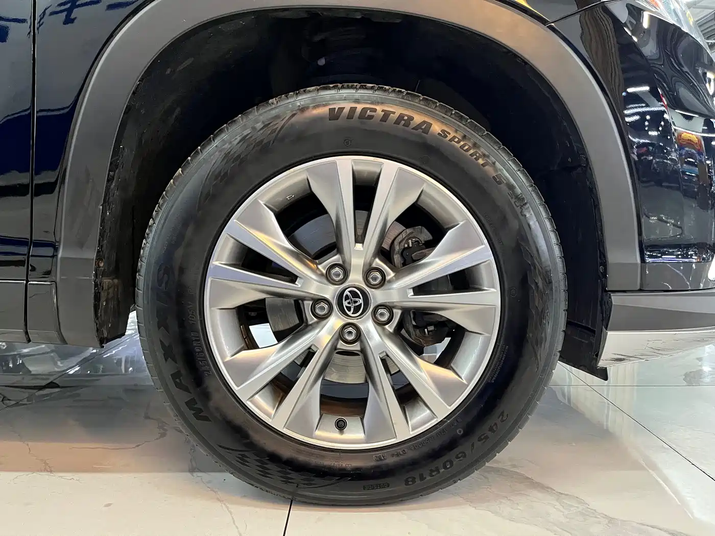 Toyota Highlander 2017 2.0T 4WD Elite 7-Seater фото 7