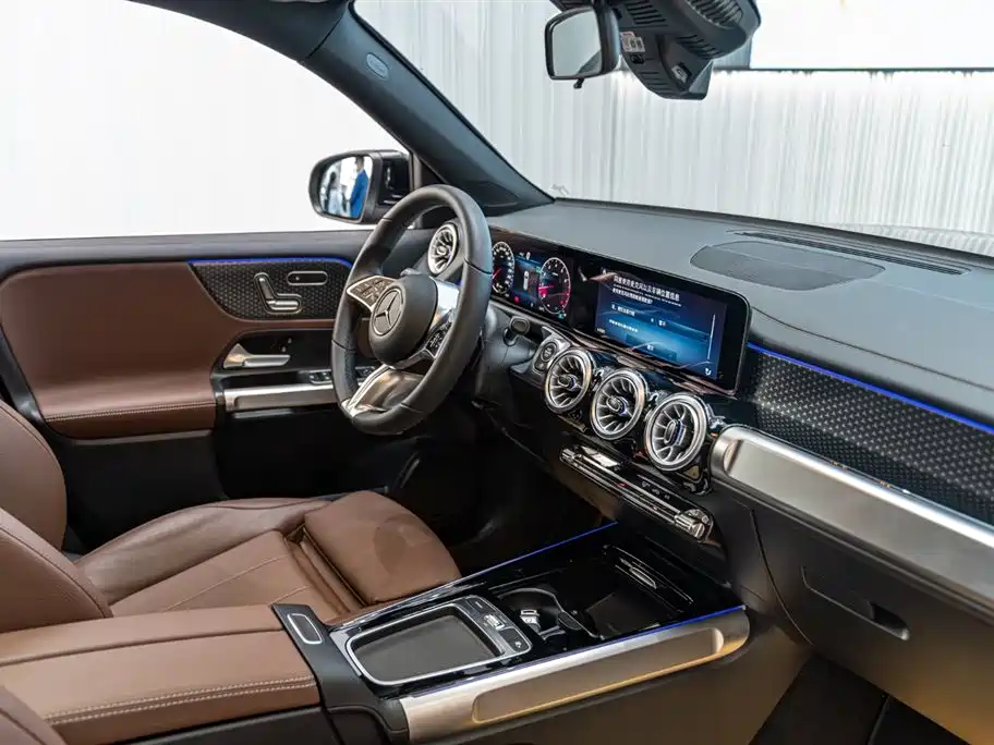 Mercedes-Benz GLB 2024 Facelift GLB 220 Style фото 22