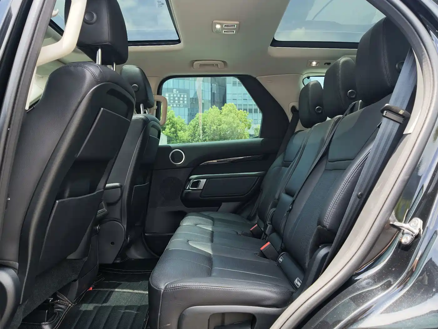 Фото 6 - Land Rover Discovery