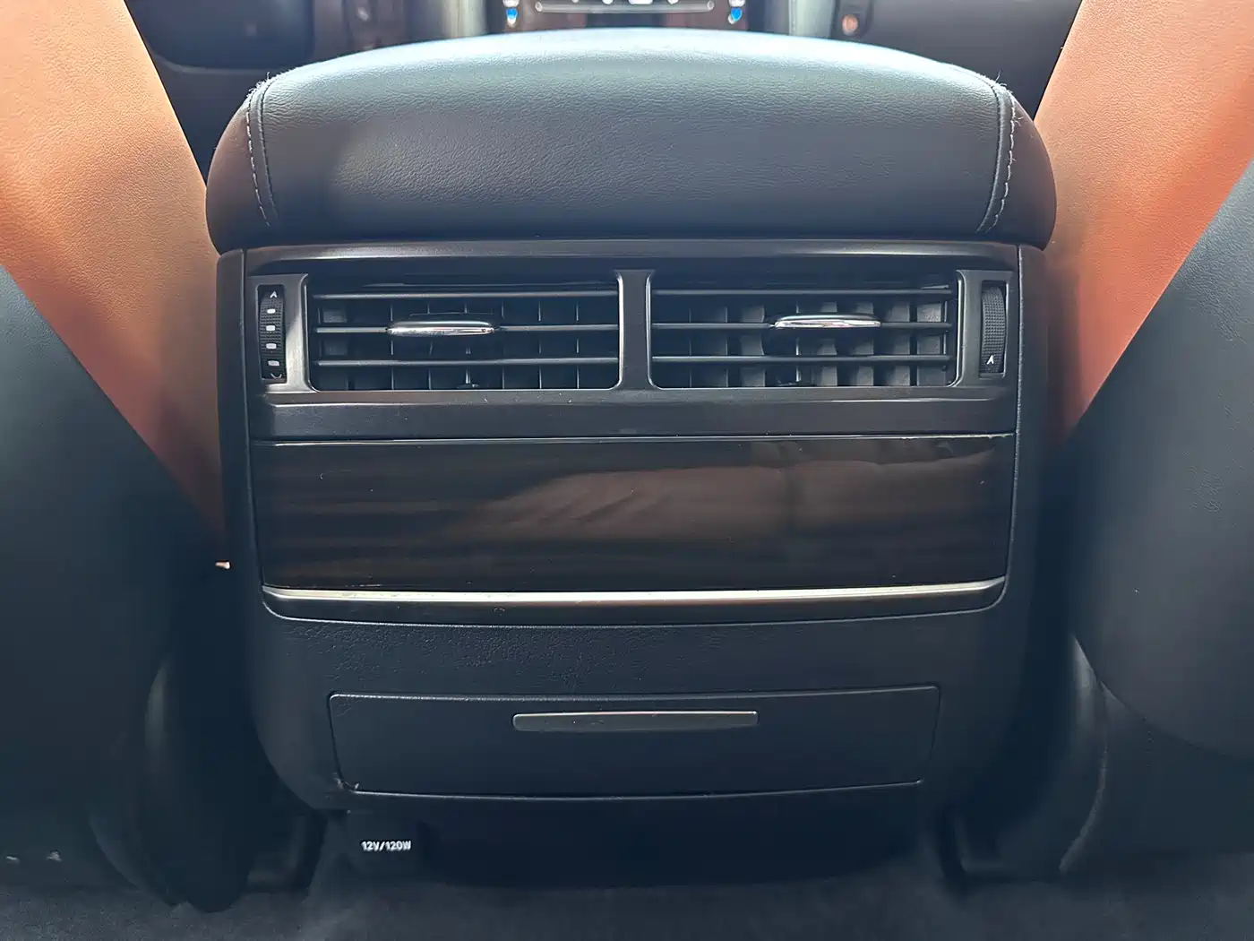 Lexus LX 2017 570 Peak Special Limited Edition фото 21