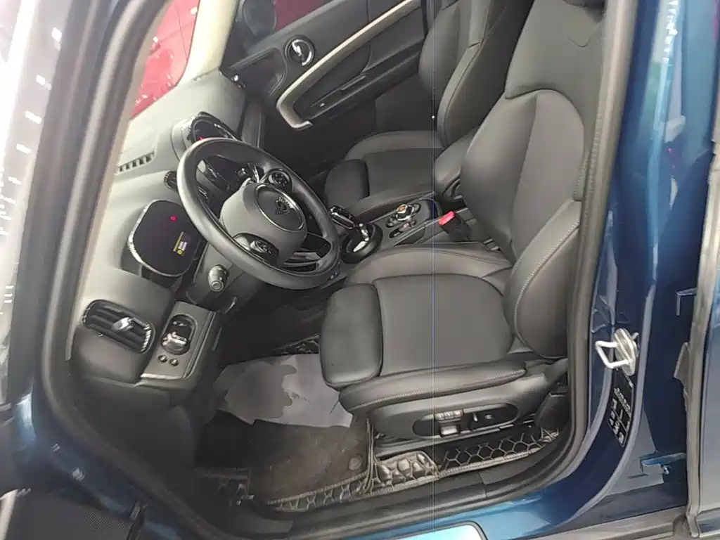 Photo 15 - MINI COUNTRYMAN