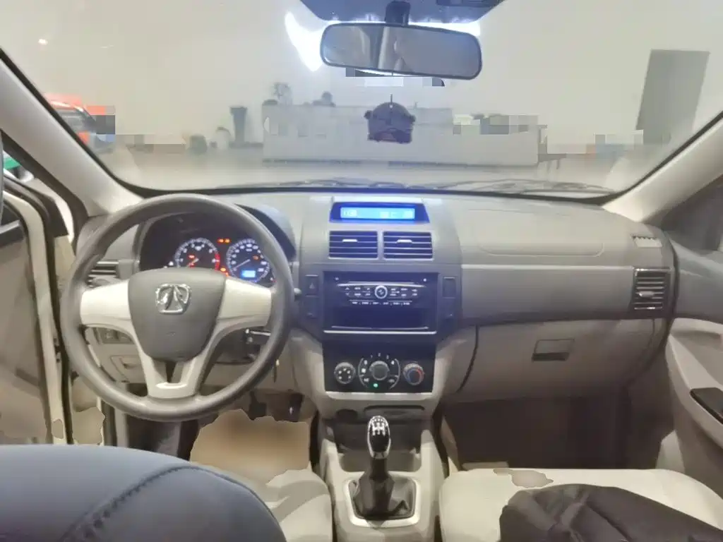 BAIC Weiwang M20 2016 2014 1.5L Utility BJ415A