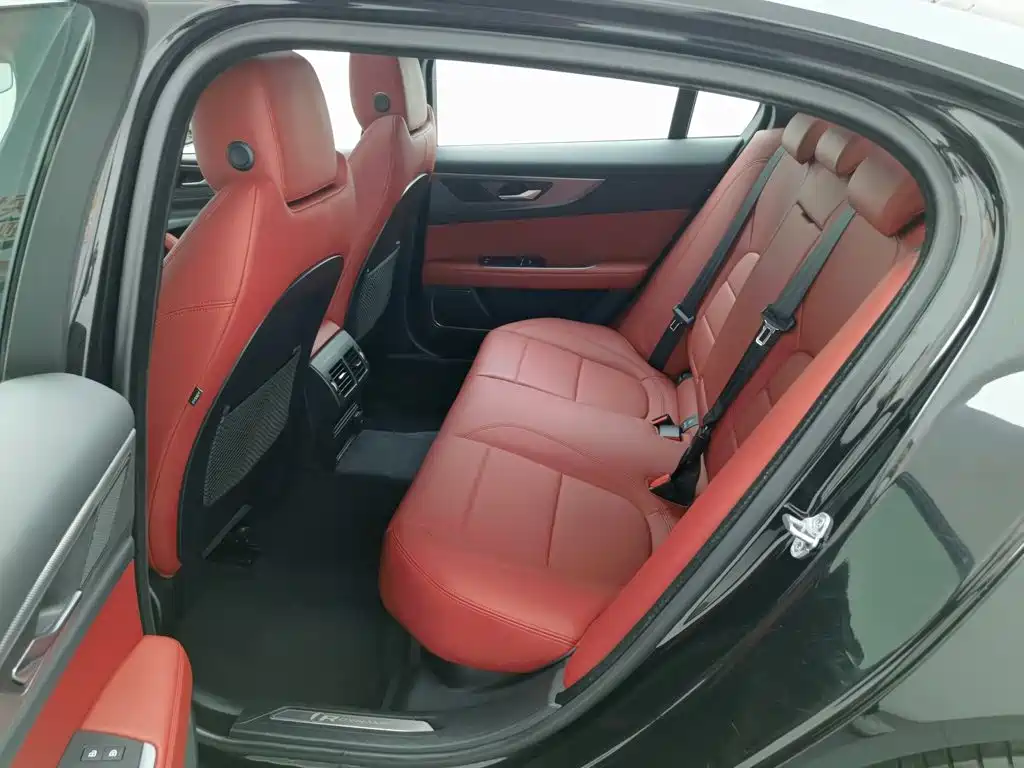 Jaguar XEL, миниатюра 15