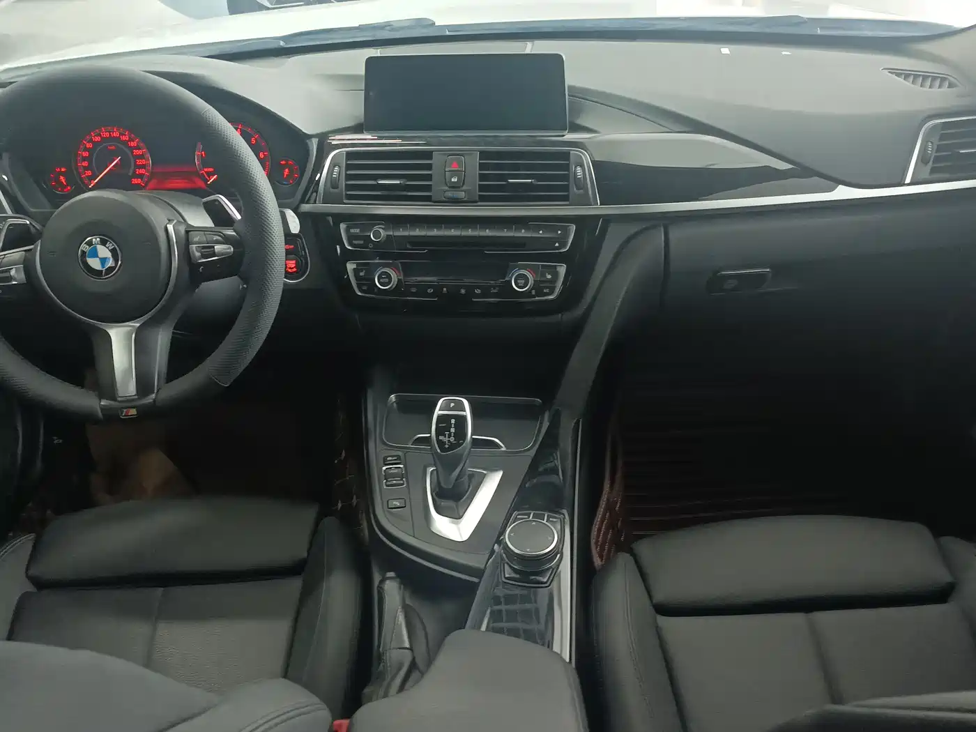 BMW 3 Series 2018 320Li Leading M Sport Package фото 8