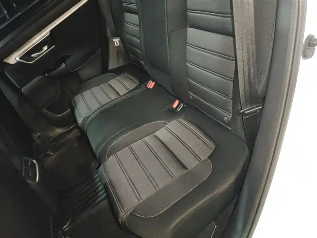 Фото 17 - Honda CR-V