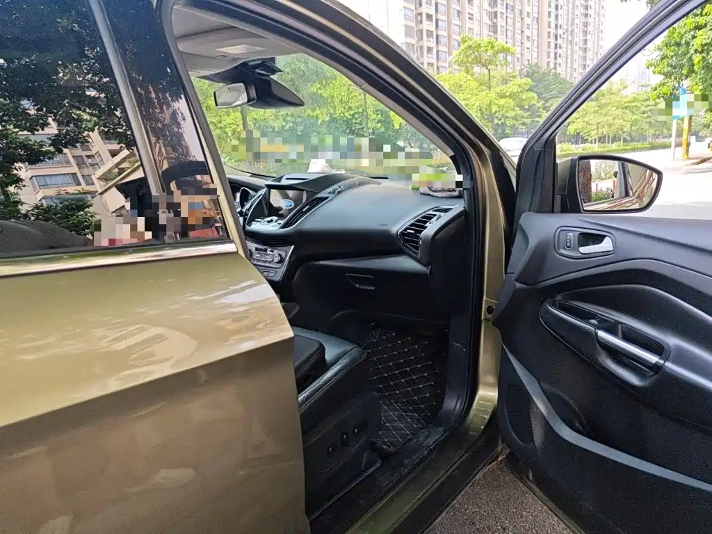 Photo 20 - Ford Kuga
