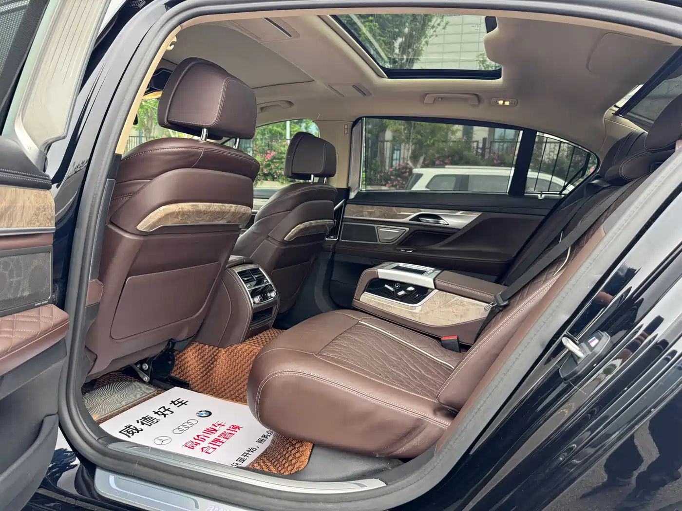 BMW 7 Series 2019 740Li Leading Luxury Package фото 11