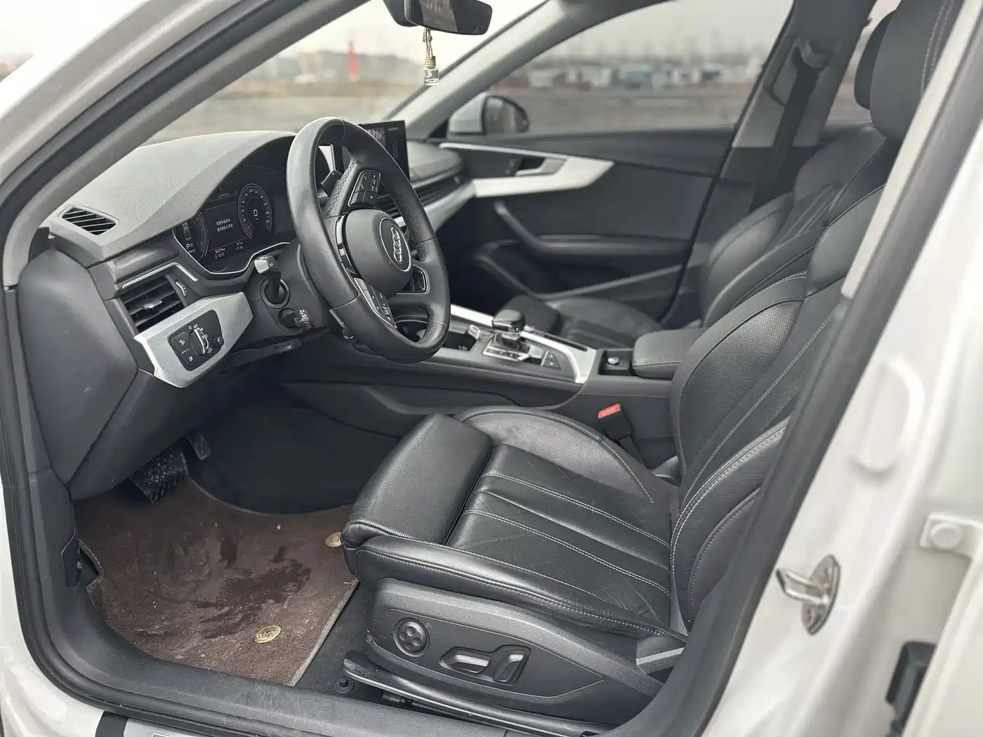 Audi A4L 2023 40 TFSI Fashion Elegance фото 4