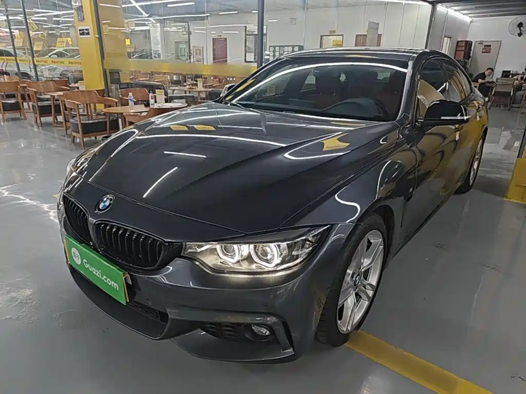 Photo 1 - BMW 4 Series
