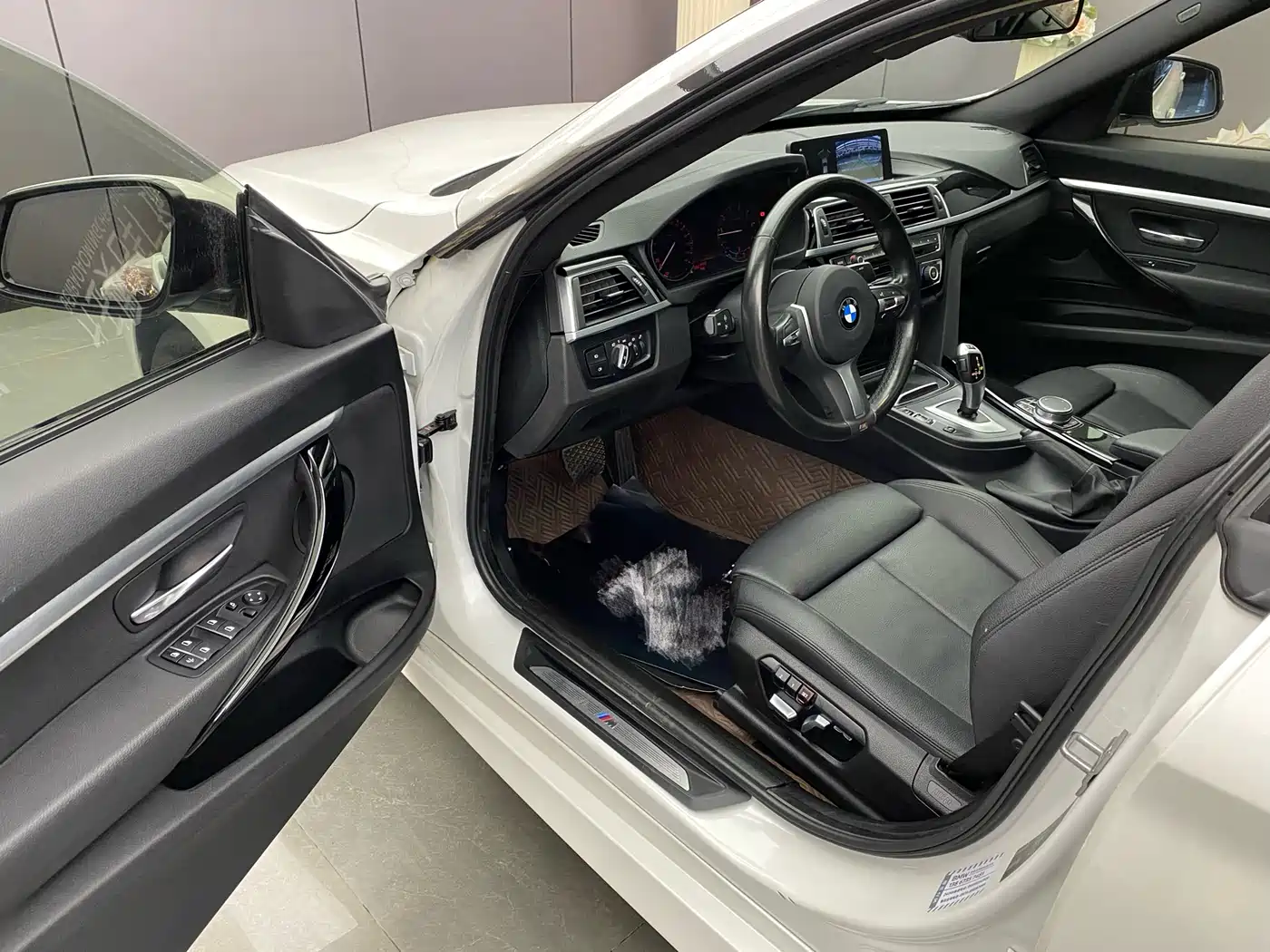BMW 3 Series GT 2019 320i M Sport Package фото 7