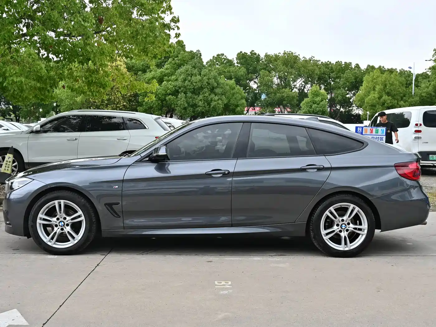 BMW 3 Series GT 2021 2020 320i M Sport Package
