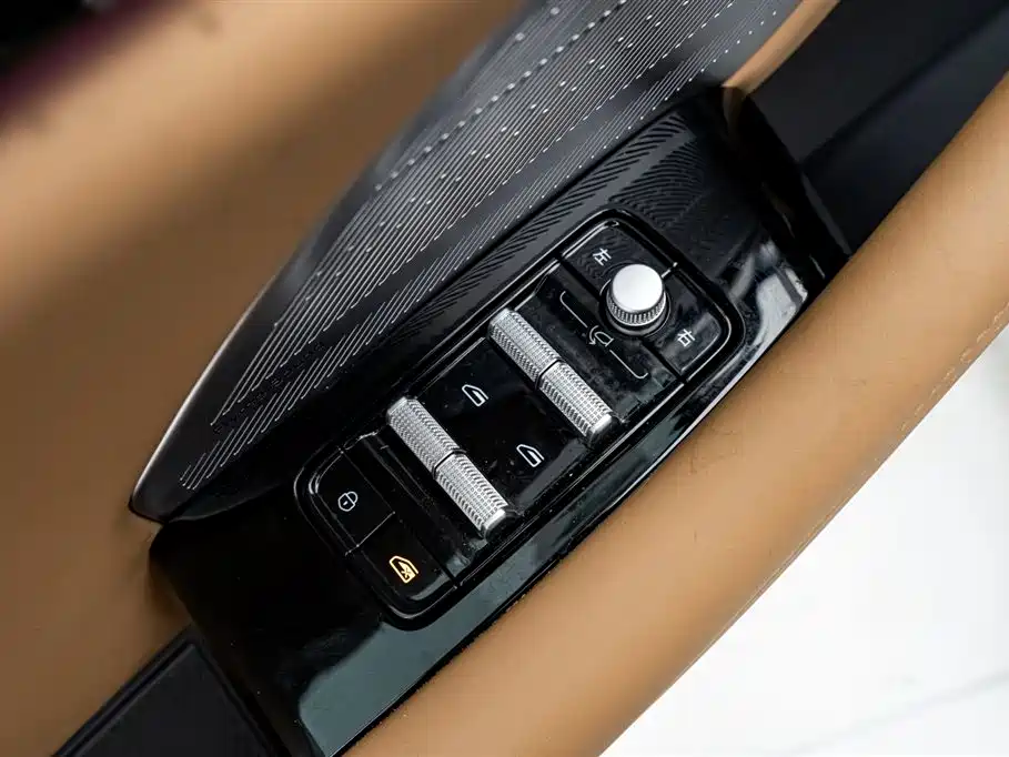 Geely Galaxy Galaxy A7 2025 EM-i фото 25