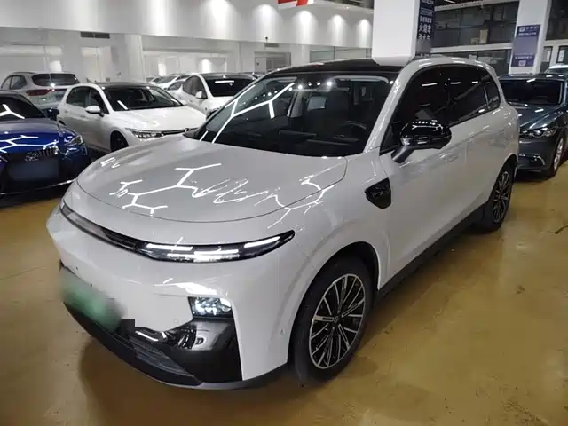 Leapmotor B10 2025