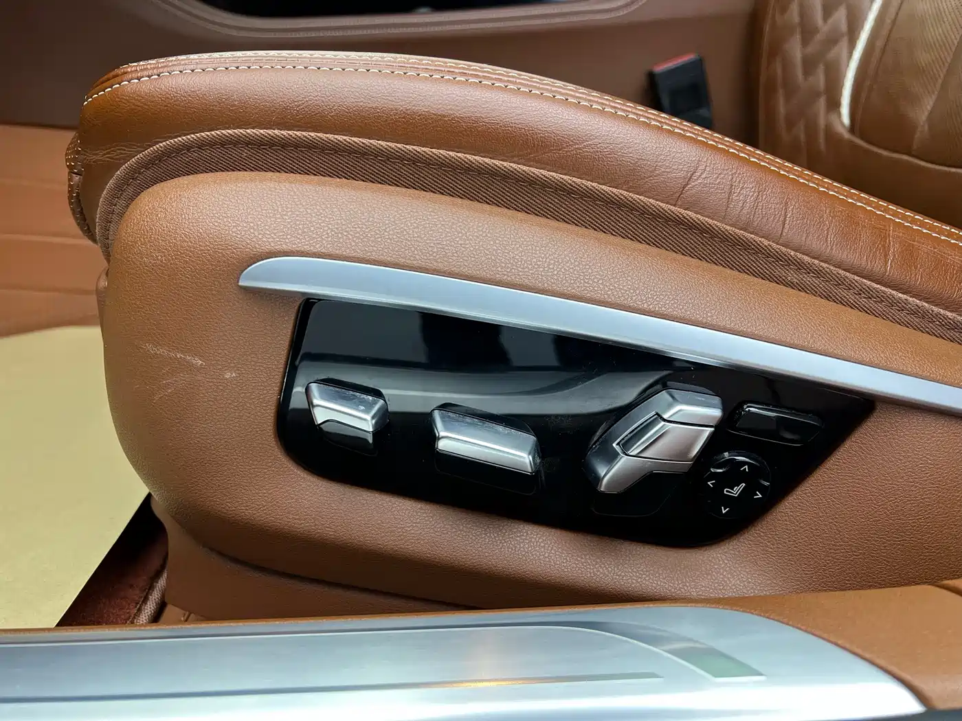 BMW 7 Series 2018 740Li xDrive Premium Type M Sport Package фото 8