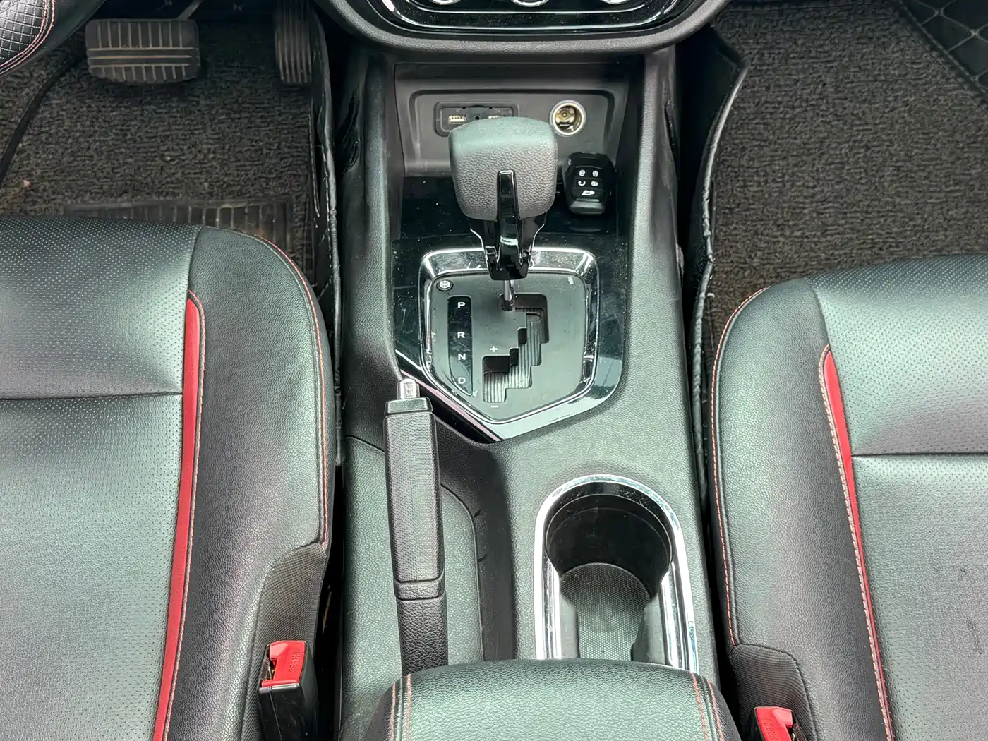 Soueast DX3 2017 2016 Model 1.5T CVT Flagship Type