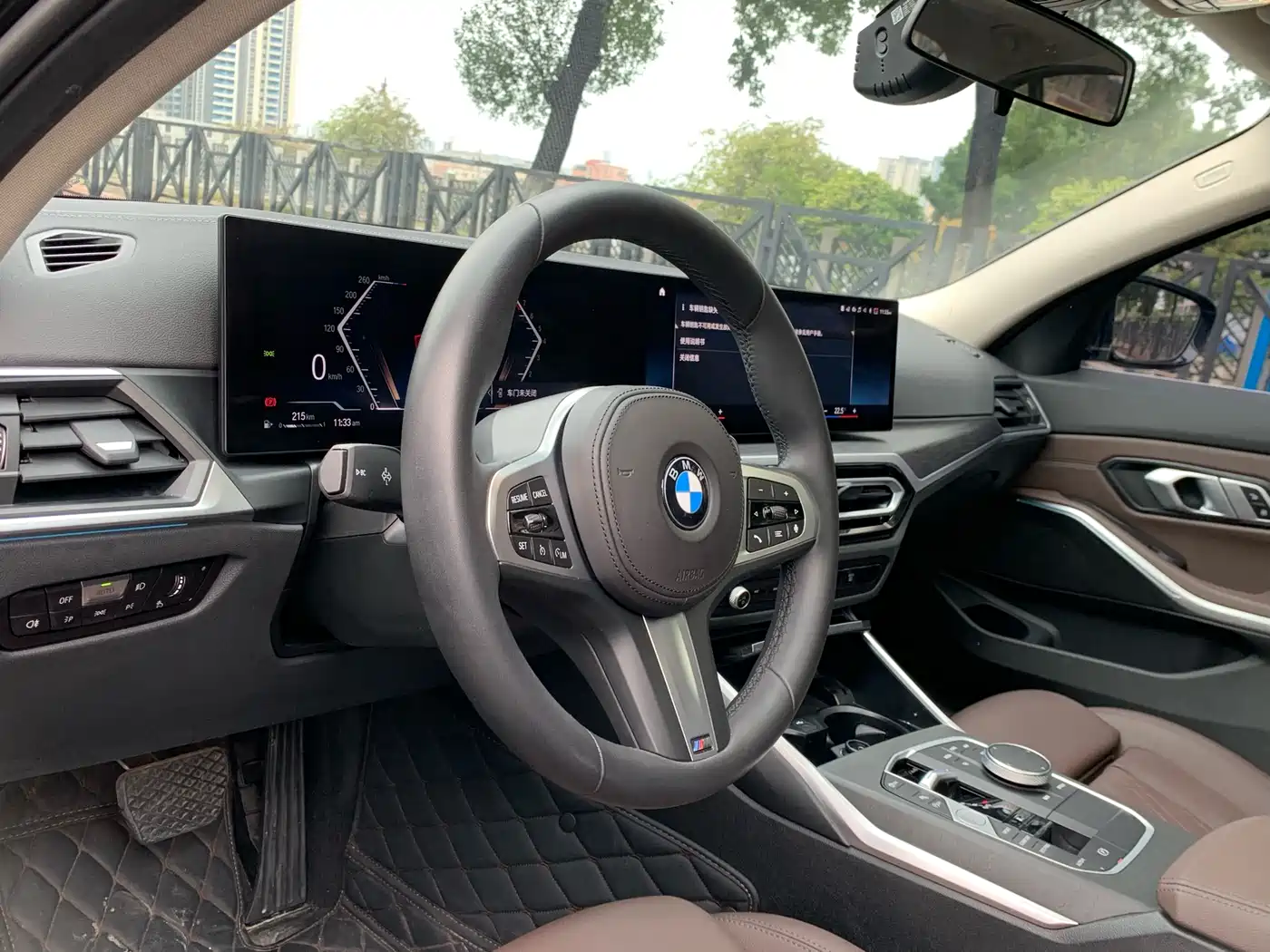 BMW 3 Series 2024 325i M Sport Package фото 17