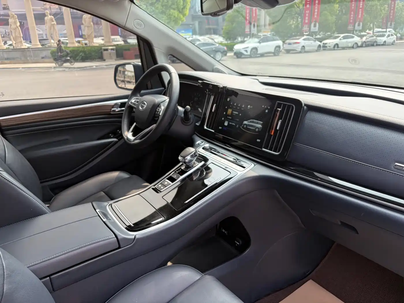 GAC Trumpchi Trumpchi M8 2021 Leading Show Series 390T Prestige Edition фото 11