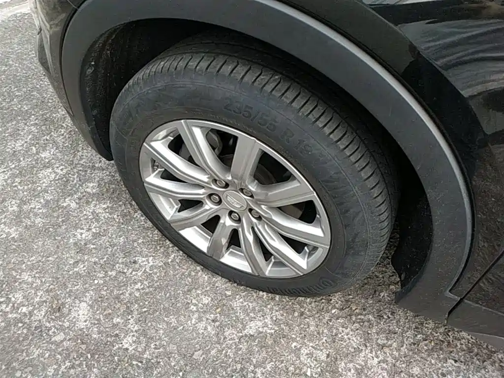 Cadillac XT4 2019 2018 28T FWD Leading Edition