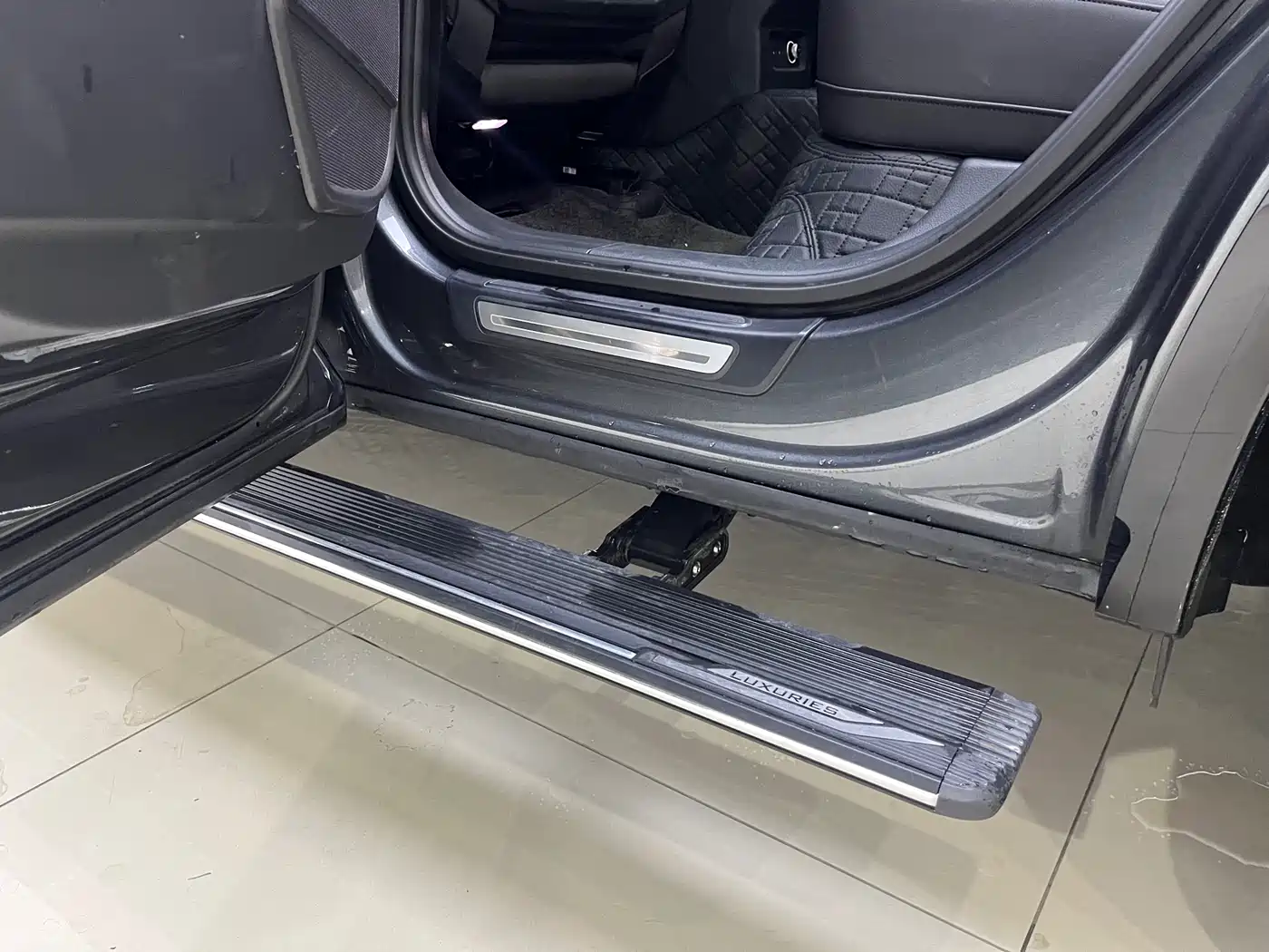AUDI Q5L SPORTBACK