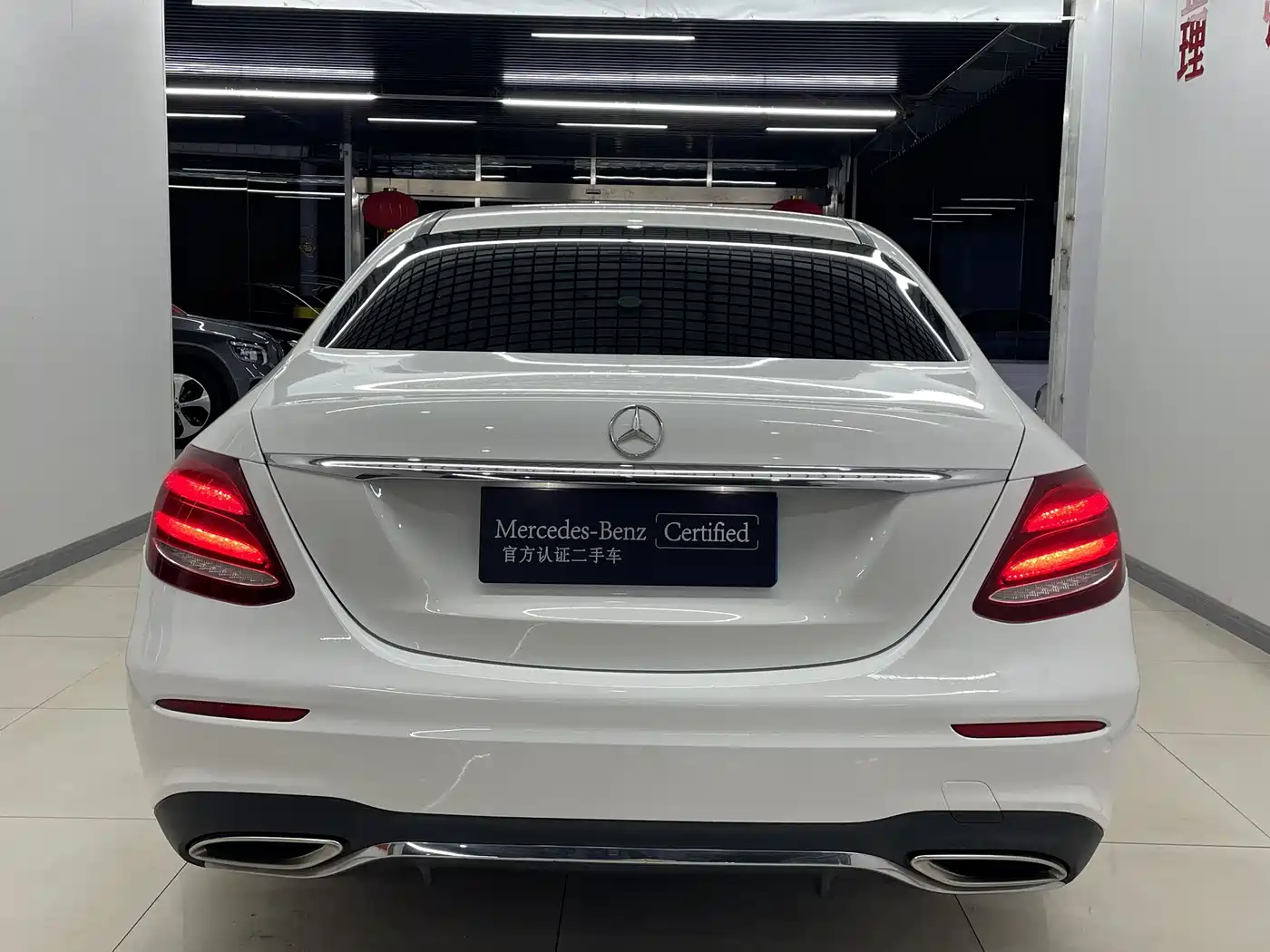 Mercedes-Benz E-Class 2018 E 200 L Sport фото 11