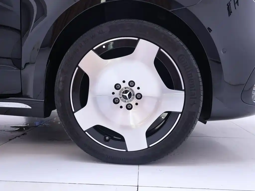 Mercedes-Benz V-Class 2025 2024 V 300 L Long Wheelbase Luxury Edition