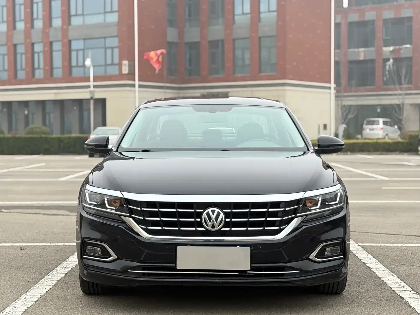 Volkswagen Passat 2020 330TSI Elite Edition China VI фото 2