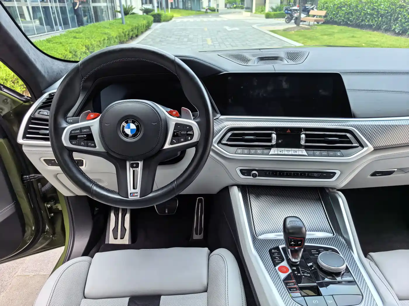 BMW X6 M 2022 X6 M фото 41