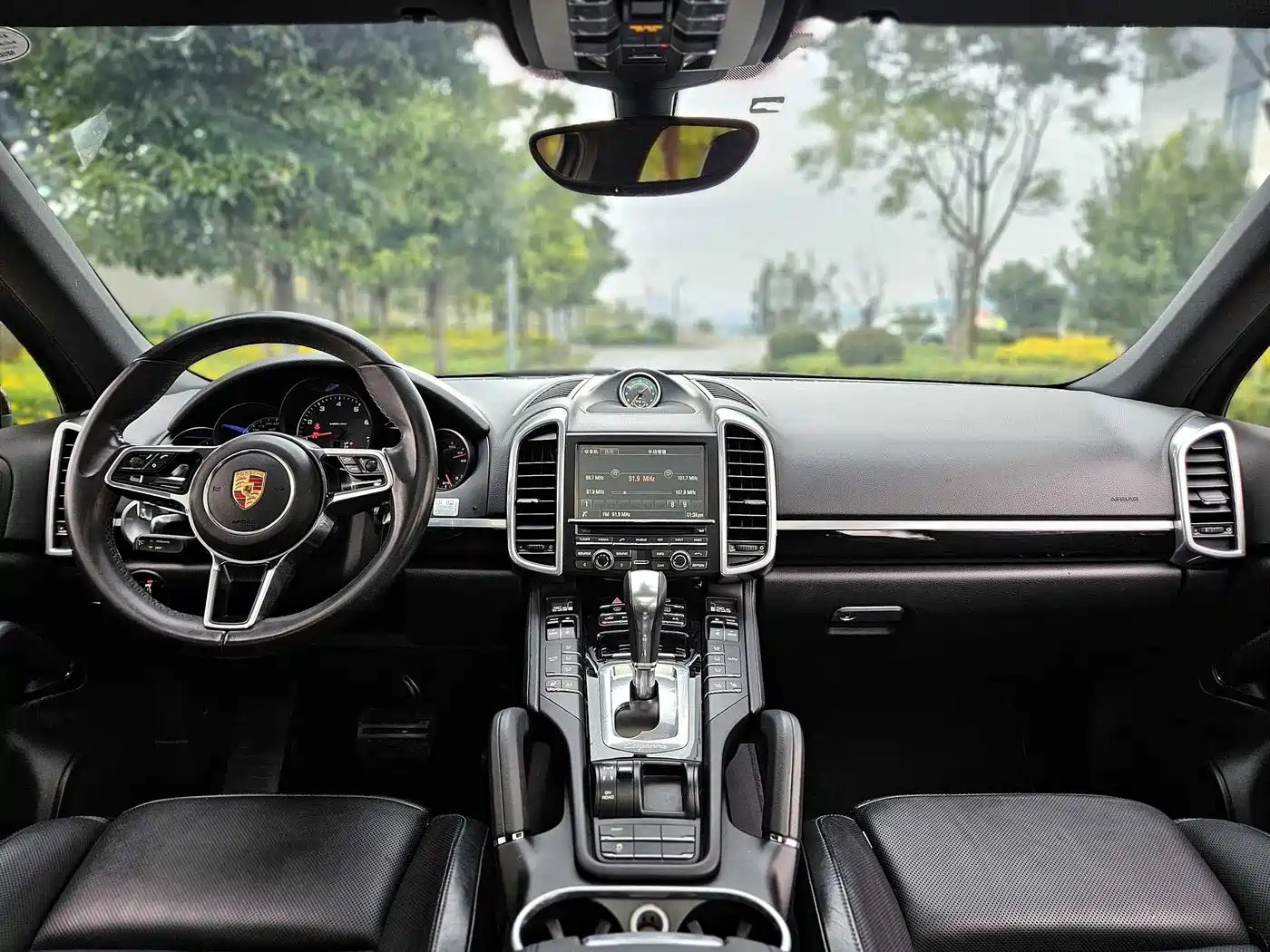 Porsche Cayenne фото 5