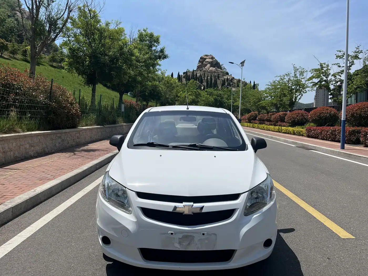 Chevrolet Sail 2013 Sedan 1.2L AMT Ideal Edition фото 2