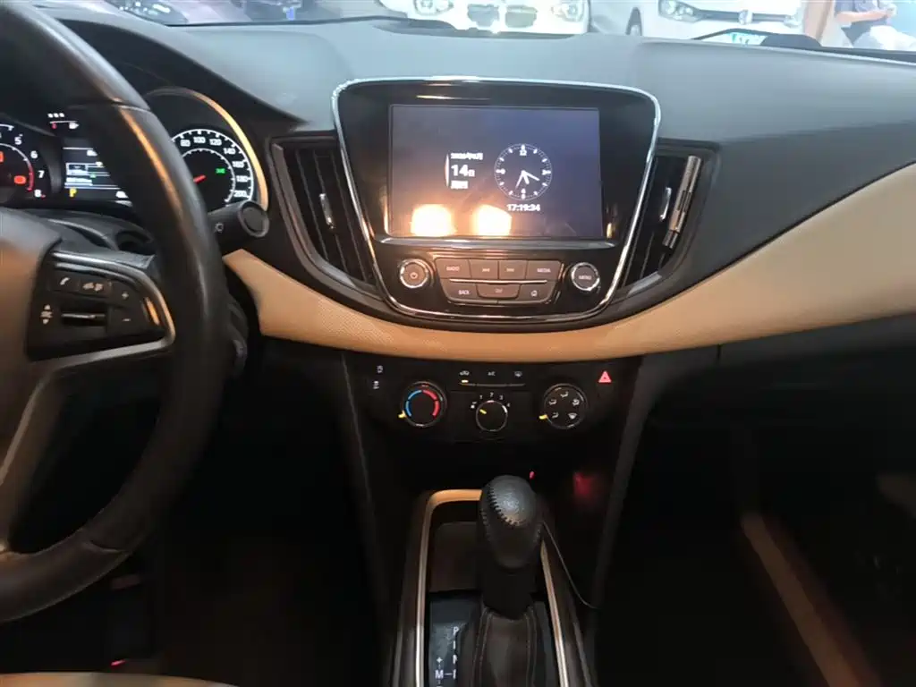 Chevrolet Monza 2022 320 Automatic Enjoyment Sunroof Edition фото 13