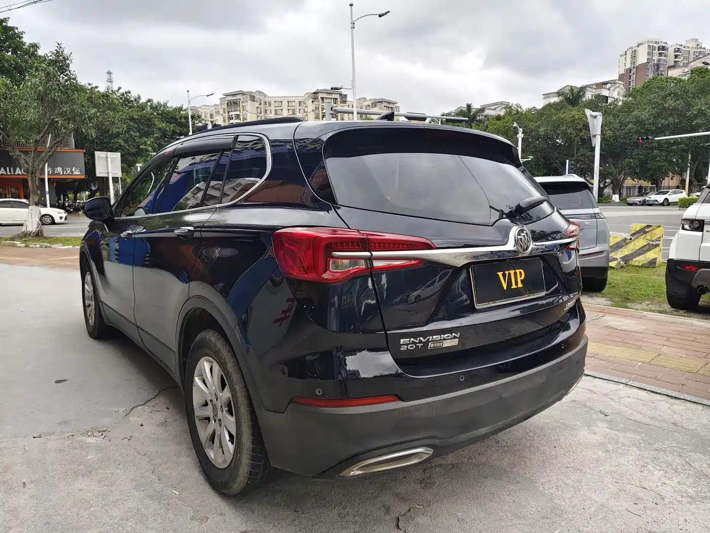 Buick Envision Plus 2020 20T FWD Leading фото 5