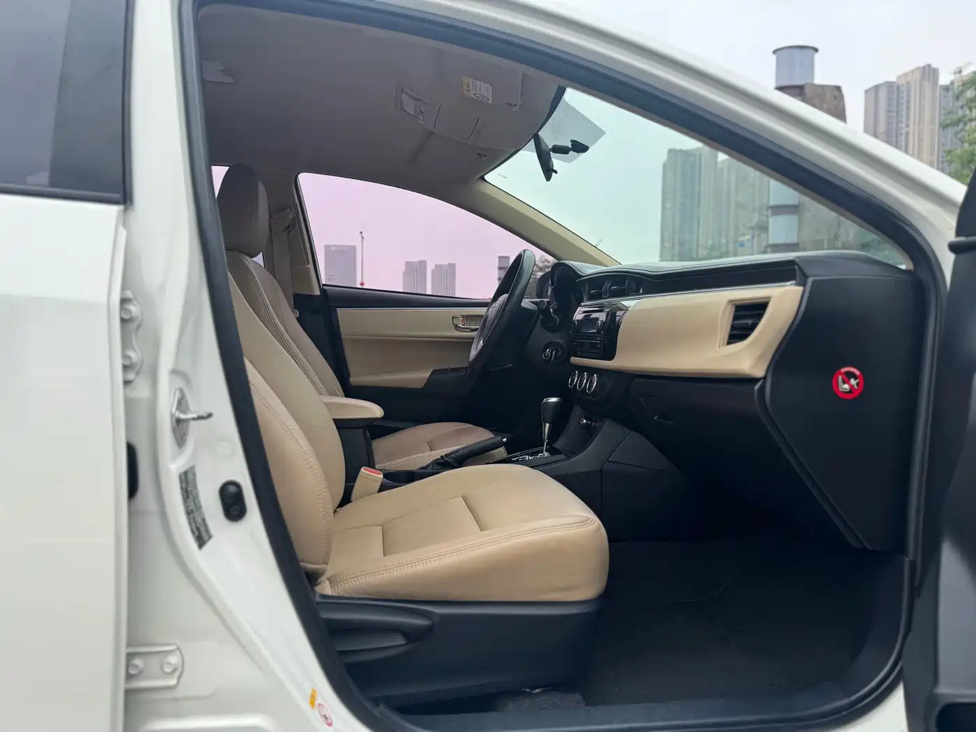 Toyota Levin 2015 1.6E CVT New Edge Edition фото 10