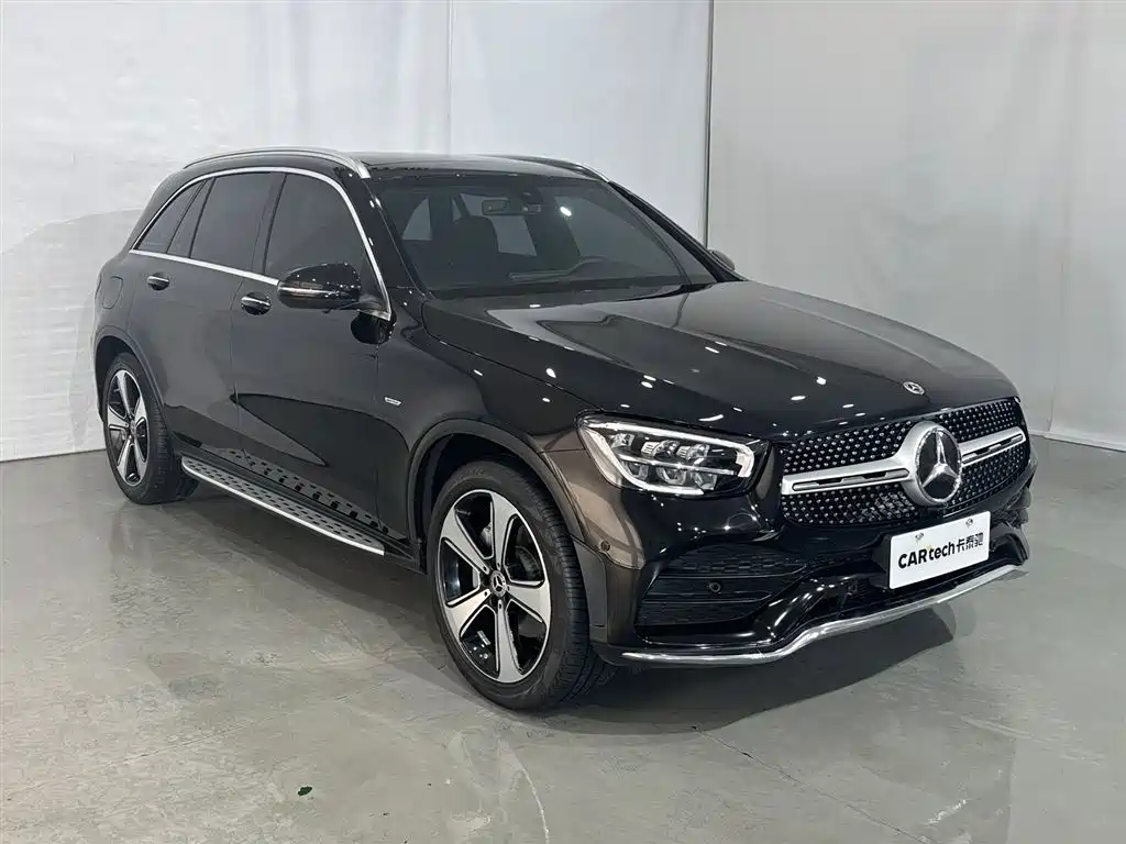 Mercedes-Benz GLC 2022 GLC 300 L 4MATIC Dynamic Collector's Edition фото 3