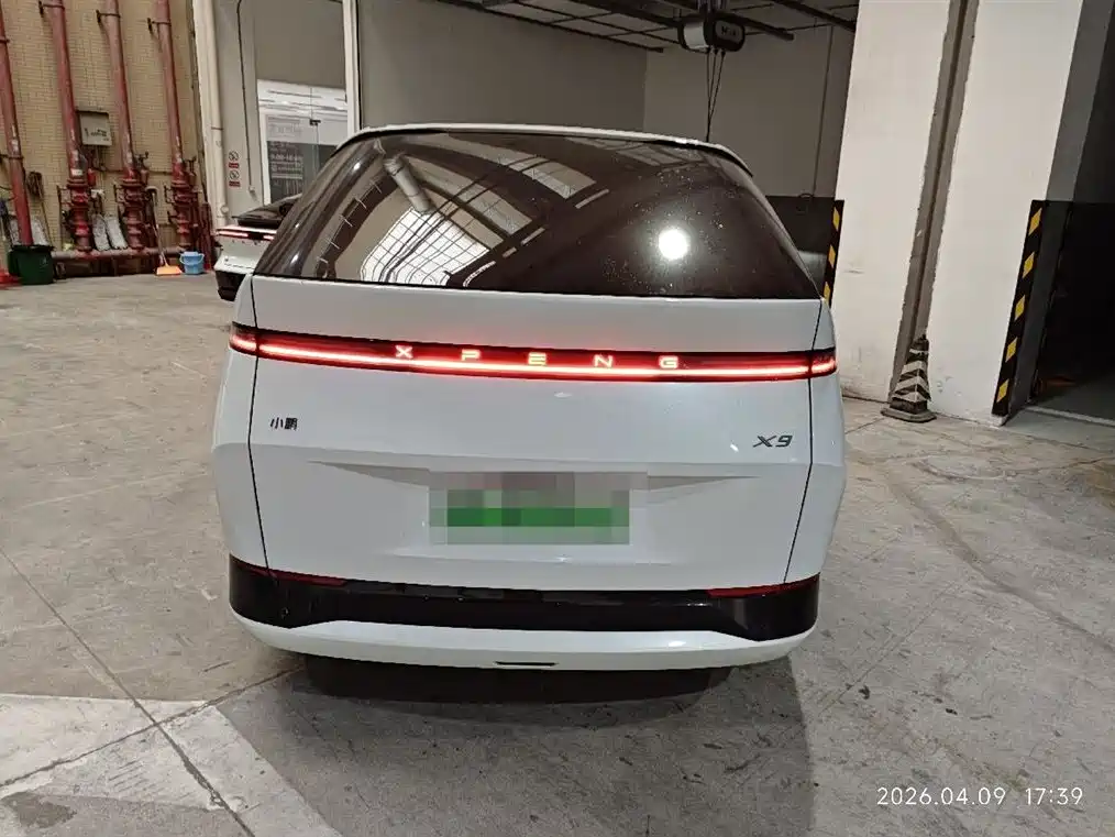 XIAOPENG X9
