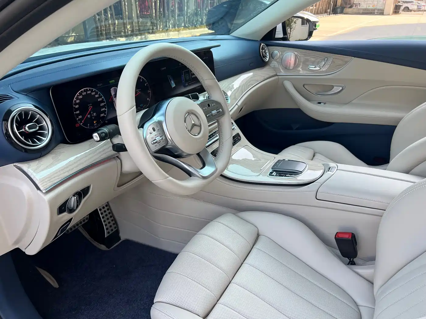 Mercedes-Benz E-Class (Import) 2020 E 260 Coupe фото 11