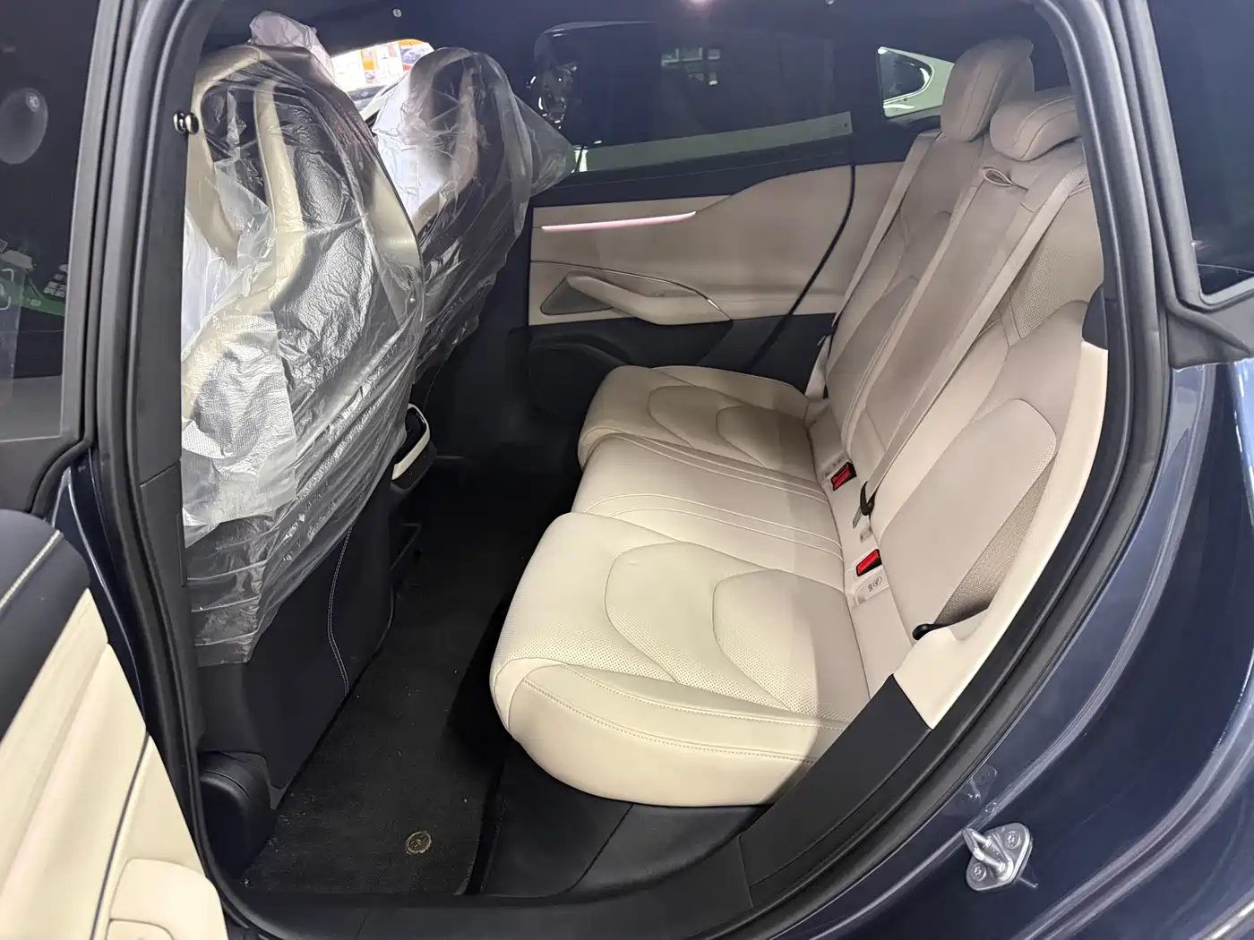 Xiaomi Auto Xiaomi SU7 2024 AWD Extended Range Advanced Smart Driving Max Edition фото 6
